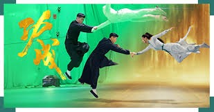 三连冠！上海海港加冕2025赛季中超冠军，摘下队史中超第四星