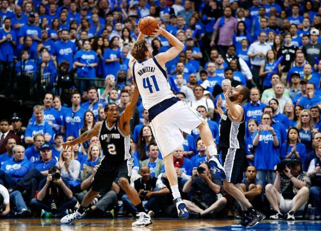 功不仅是他 功不仅是他