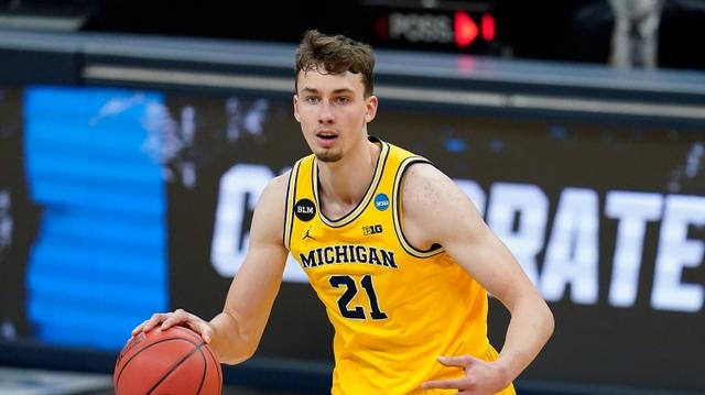 场上屡屡惹 场上屡屡惹